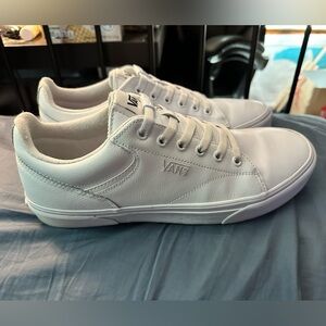 Vans Seldan Leather Sneakers 10.5